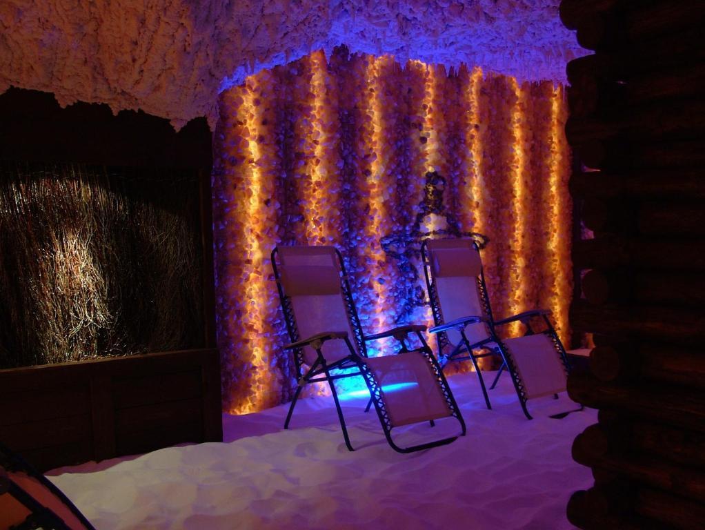 Hotel Filip Ceske Budejovice Bagian luar foto