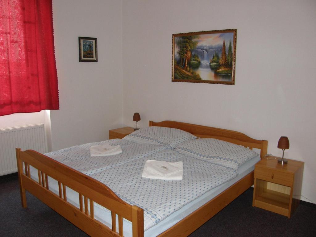 Hotel Filip Ceske Budejovice Bagian luar foto