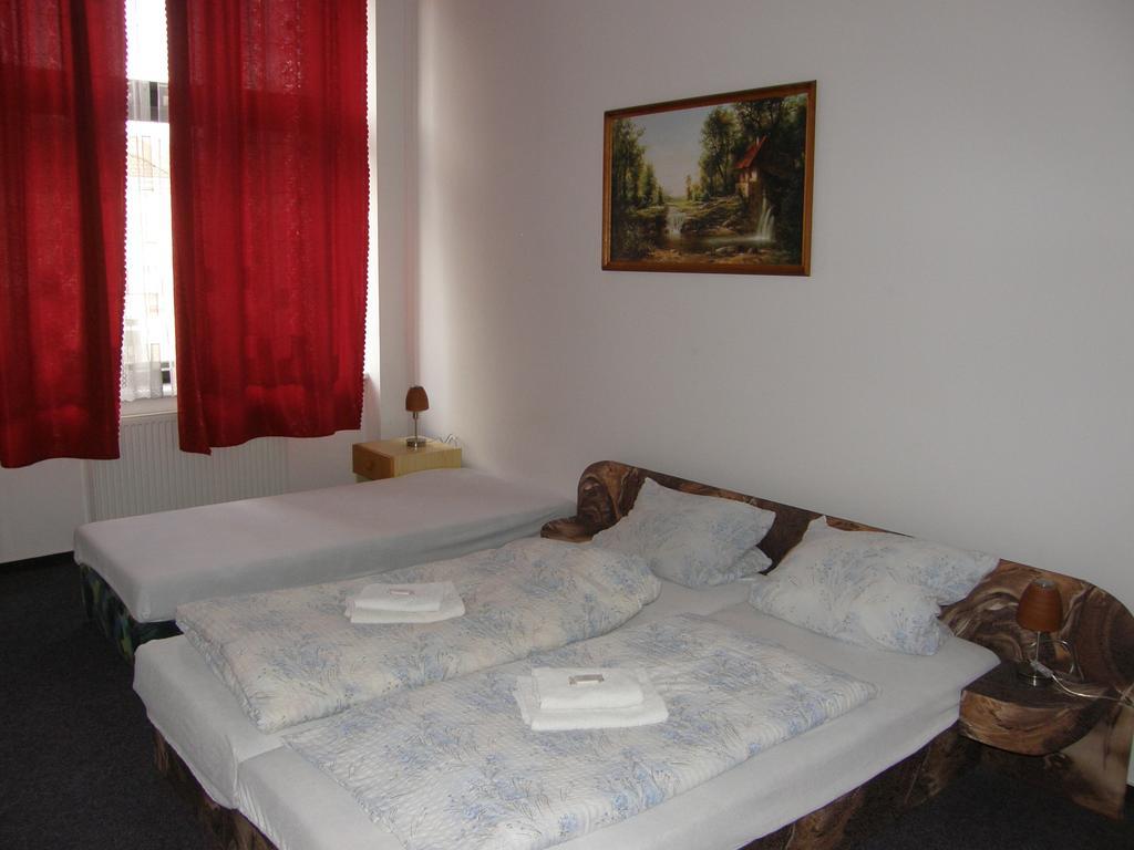 Hotel Filip Ceske Budejovice Ruang foto